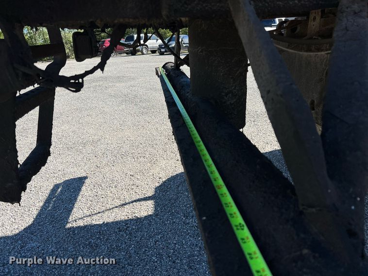 image for item DQ2248 1999 GMC C8500  oil distributor truck