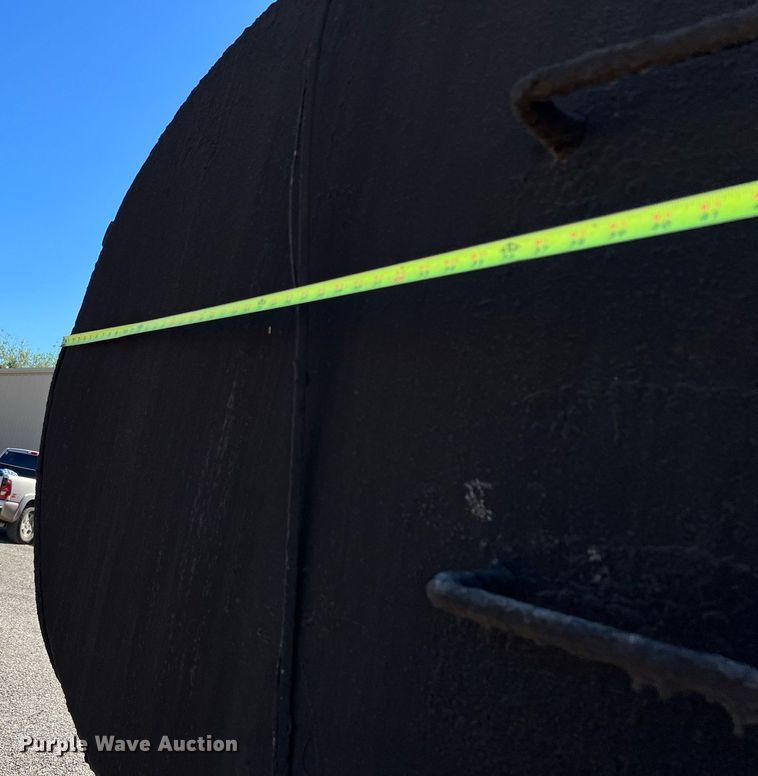 image for item DQ2248 1999 GMC C8500  oil distributor truck