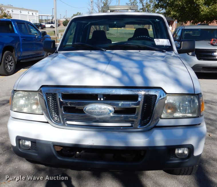 image for item DR5816 2006 Ford Ranger XLT SuperCab pickup truck