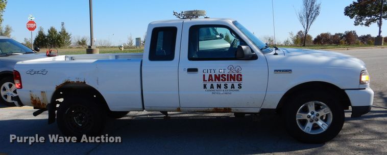image for item DR5816 2006 Ford Ranger XLT SuperCab pickup truck