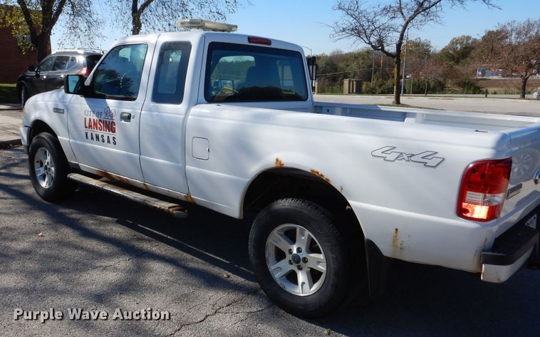 image for item DR5816 2006 Ford Ranger XLT SuperCab pickup truck