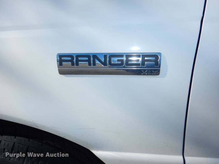 image for item DR5816 2006 Ford Ranger XLT SuperCab pickup truck