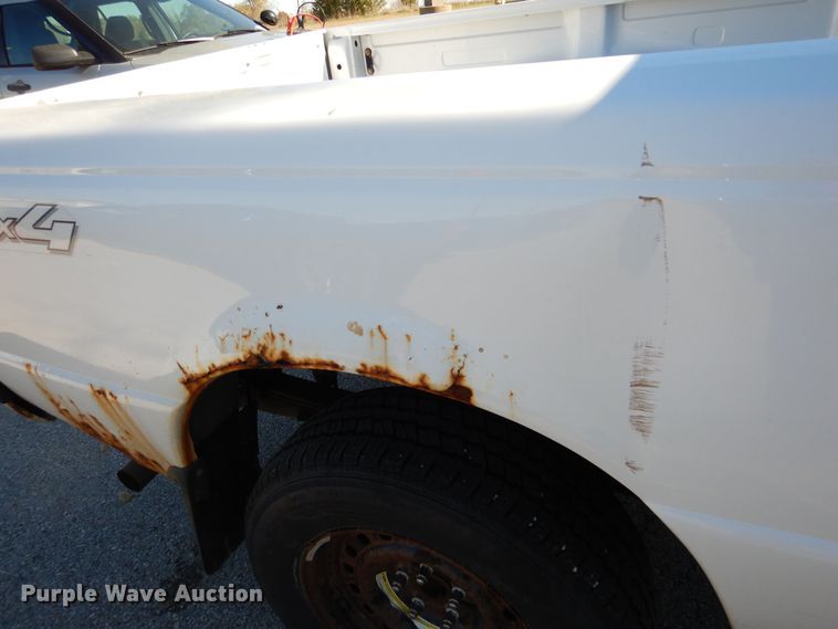 image for item DR5816 2006 Ford Ranger XLT SuperCab pickup truck