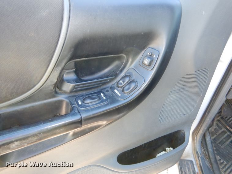 image for item DR5816 2006 Ford Ranger XLT SuperCab pickup truck