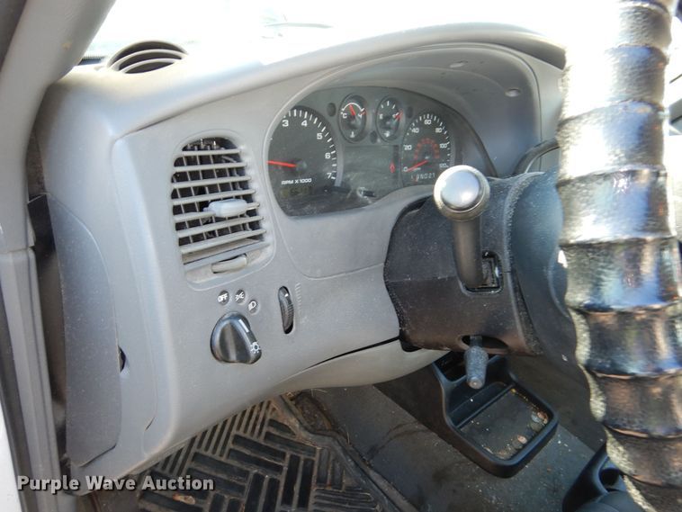 image for item DR5816 2006 Ford Ranger XLT SuperCab pickup truck