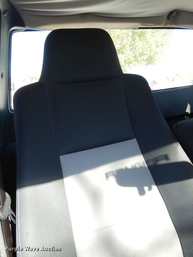 image for item DR5816 2006 Ford Ranger XLT SuperCab pickup truck