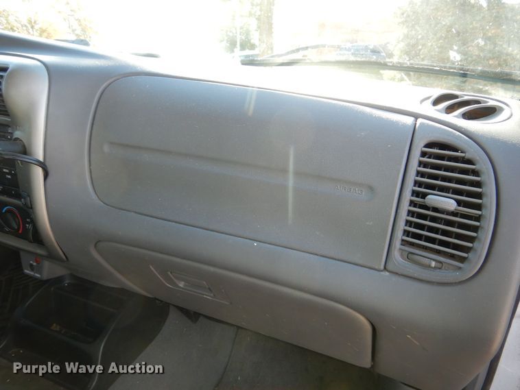 image for item DR5816 2006 Ford Ranger XLT SuperCab pickup truck