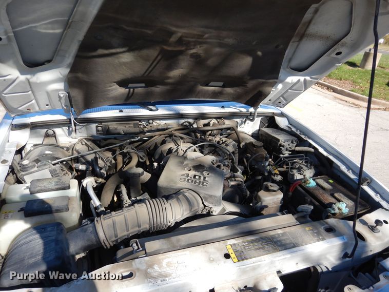 image for item DR5816 2006 Ford Ranger XLT SuperCab pickup truck