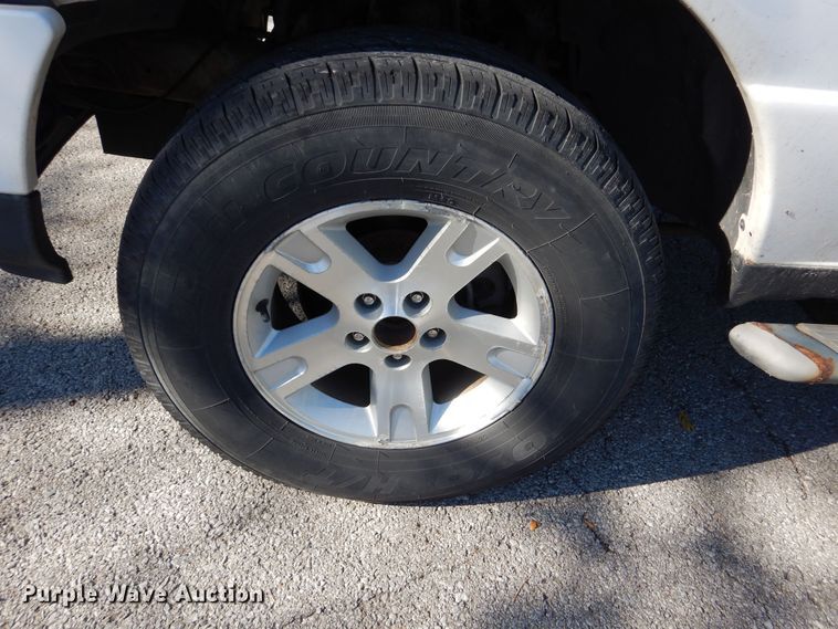 image for item DR5816 2006 Ford Ranger XLT SuperCab pickup truck