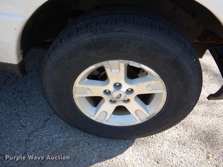 image for item DR5816 2006 Ford Ranger XLT SuperCab pickup truck