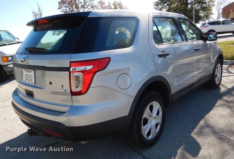 image for item DR5817 2013 Ford Explorer Police Interceptor  SUV