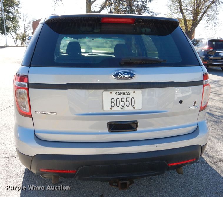 image for item DR5817 2013 Ford Explorer Police Interceptor  SUV