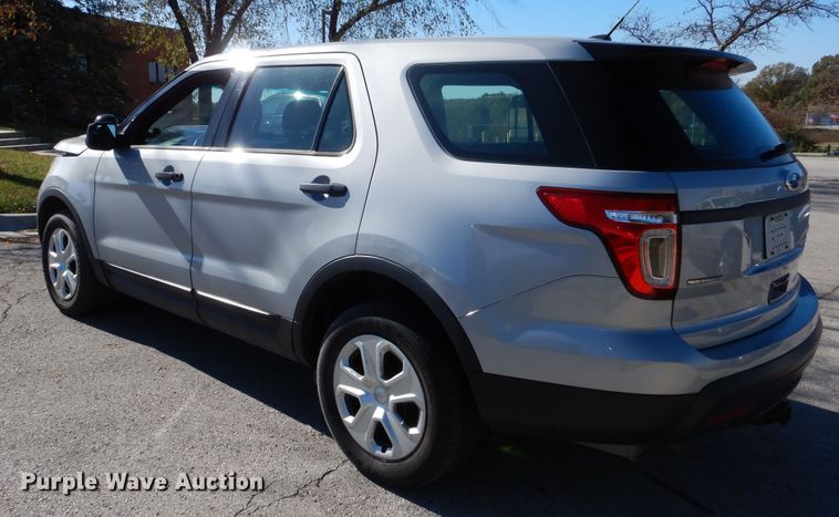 image for item DR5817 2013 Ford Explorer Police Interceptor  SUV