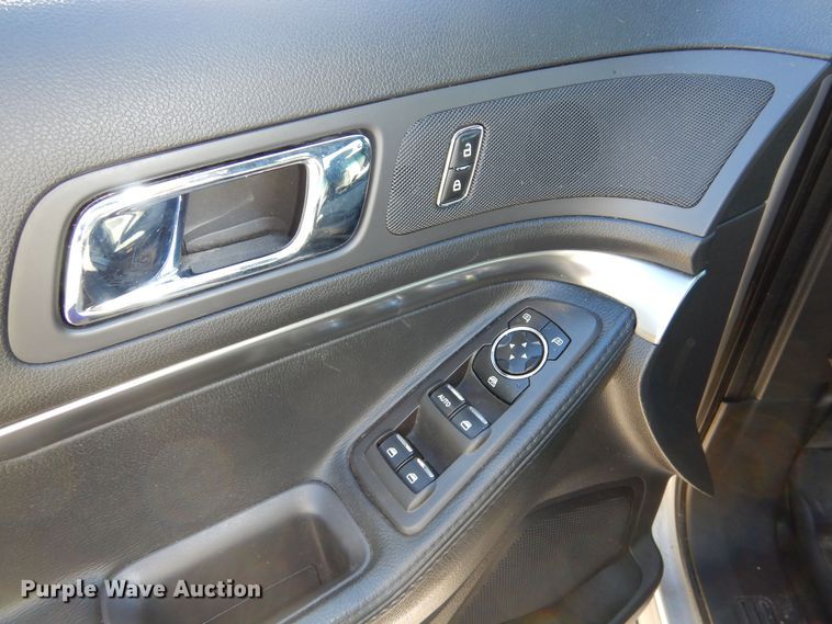 image for item DR5817 2013 Ford Explorer Police Interceptor  SUV