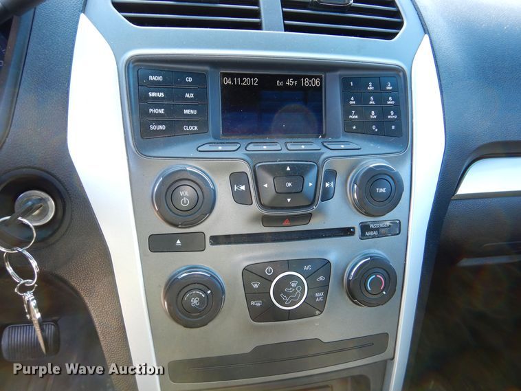 image for item DR5817 2013 Ford Explorer Police Interceptor  SUV