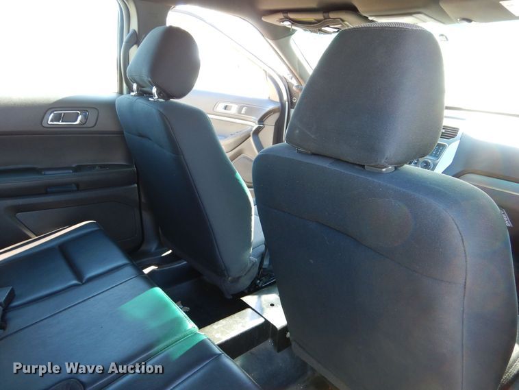 image for item DR5817 2013 Ford Explorer Police Interceptor  SUV