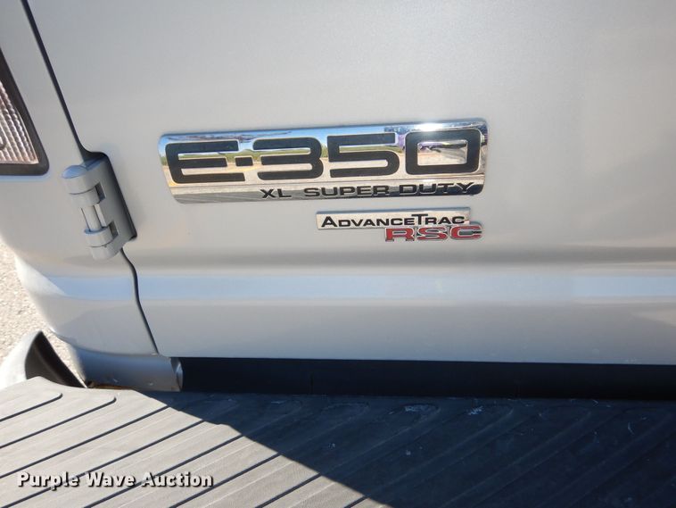 image for item DR5818 2007 Ford E350 Super Duty XL  van