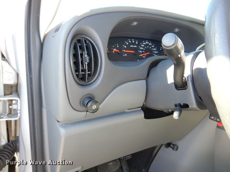 image for item DR5818 2007 Ford E350 Super Duty XL  van