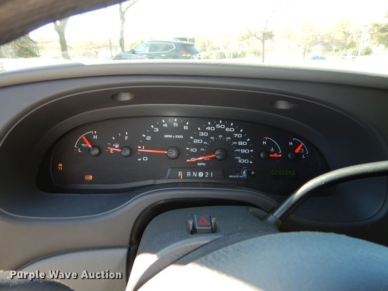 image for item DR5818 2007 Ford E350 Super Duty XL  van