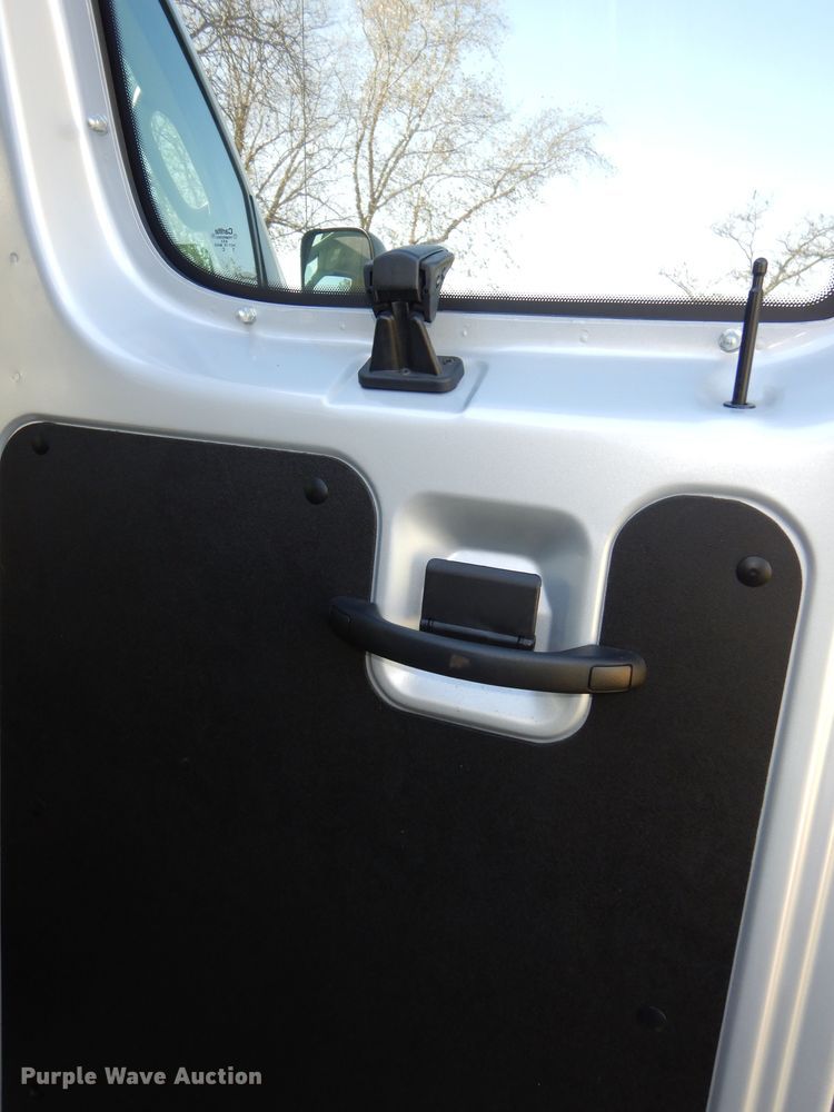 image for item DR5818 2007 Ford E350 Super Duty XL  van