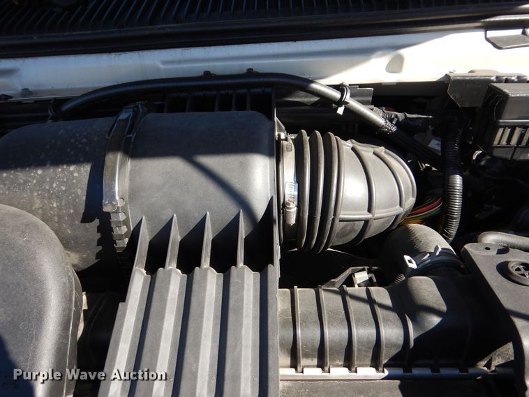 image for item DR5818 2007 Ford E350 Super Duty XL  van