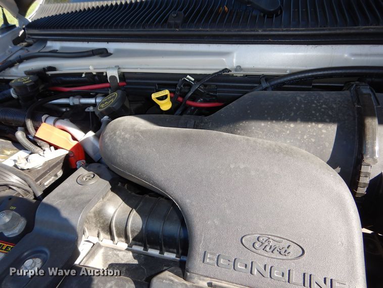 image for item DR5818 2007 Ford E350 Super Duty XL  van
