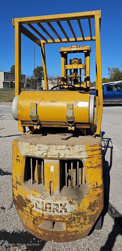 image for item DR5819 Clark C500-30  forklift