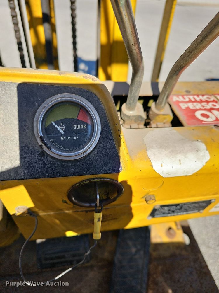 image for item DR5819 Clark C500-30  forklift