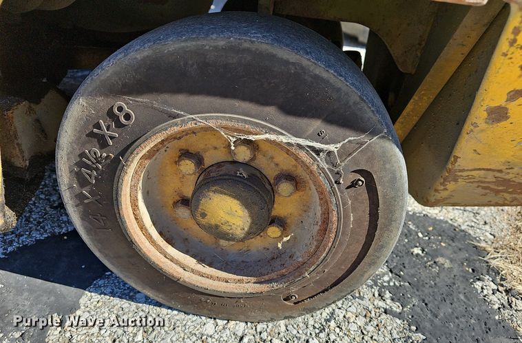 image for item DR5819 Clark C500-30  forklift