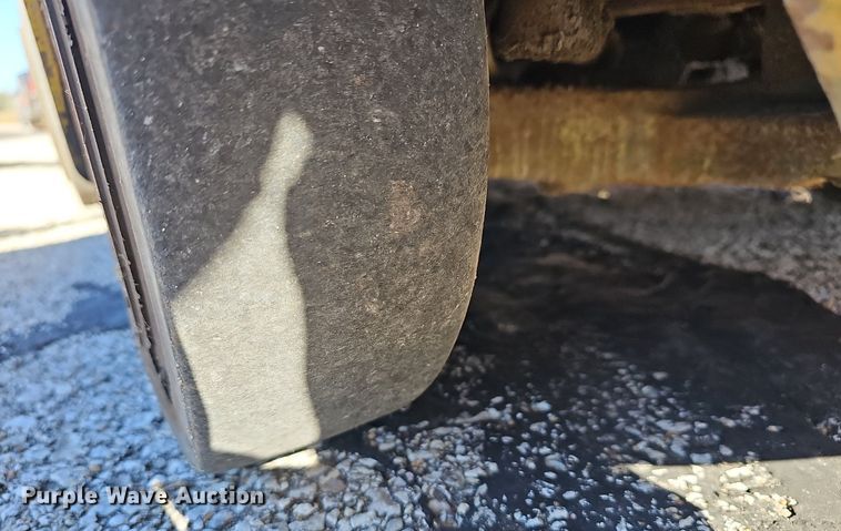 image for item DR5819 Clark C500-30  forklift