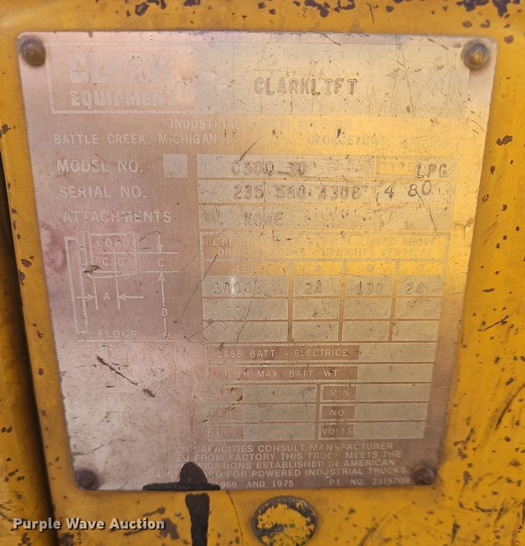 image for item DR5819 Clark C500-30  forklift