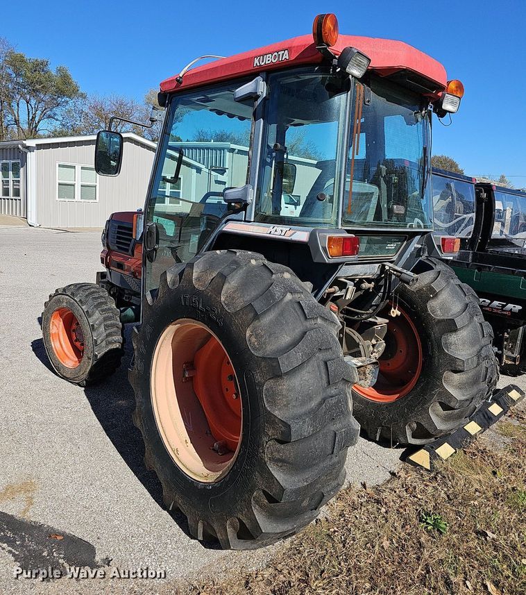 image for item DR5822 Kubota L3710D HST  tractor