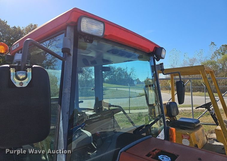 image for item DR5822 Kubota L3710D HST  tractor