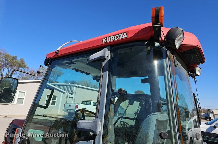 image for item DR5822 Kubota L3710D HST  tractor