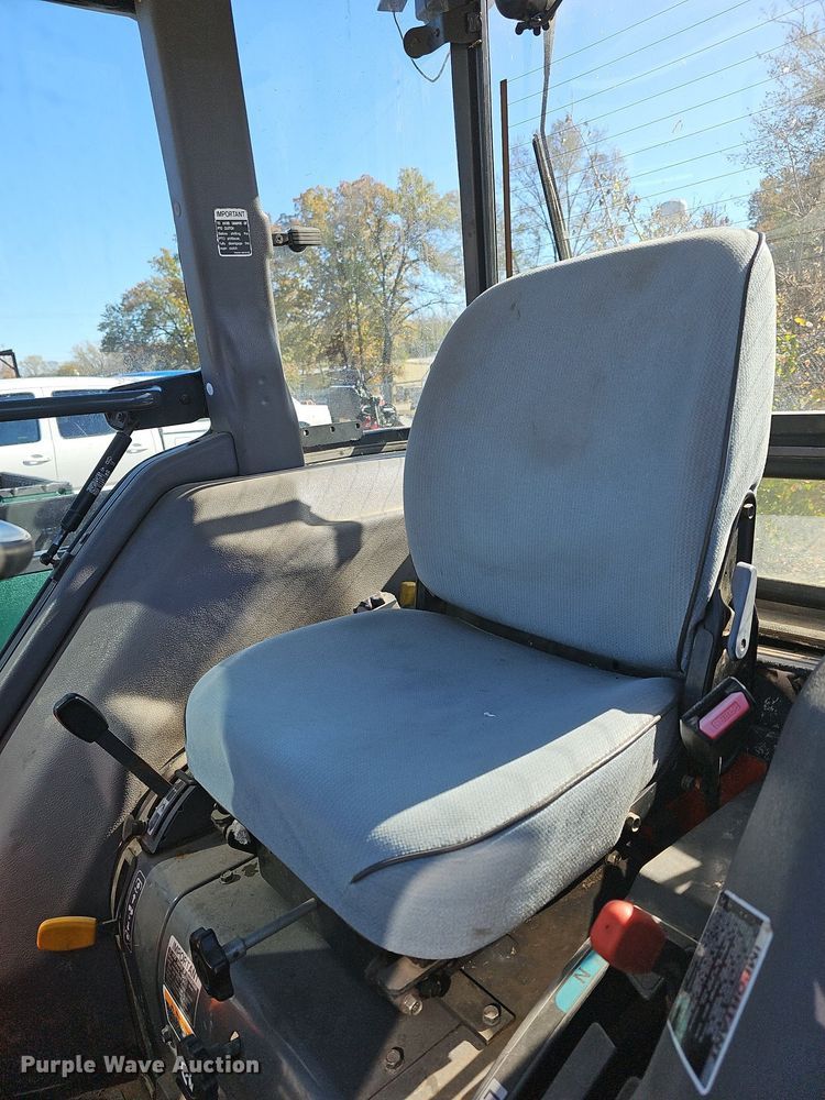 image for item DR5822 Kubota L3710D HST  tractor