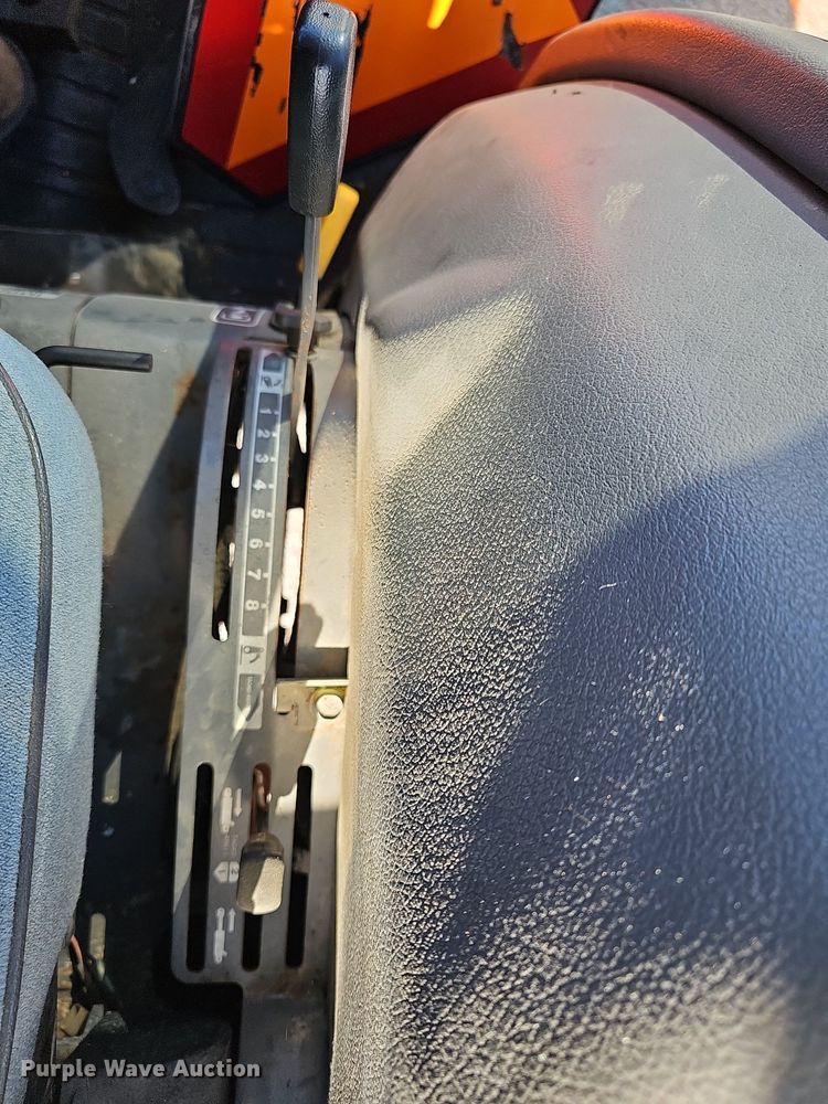 image for item DR5822 Kubota L3710D HST  tractor