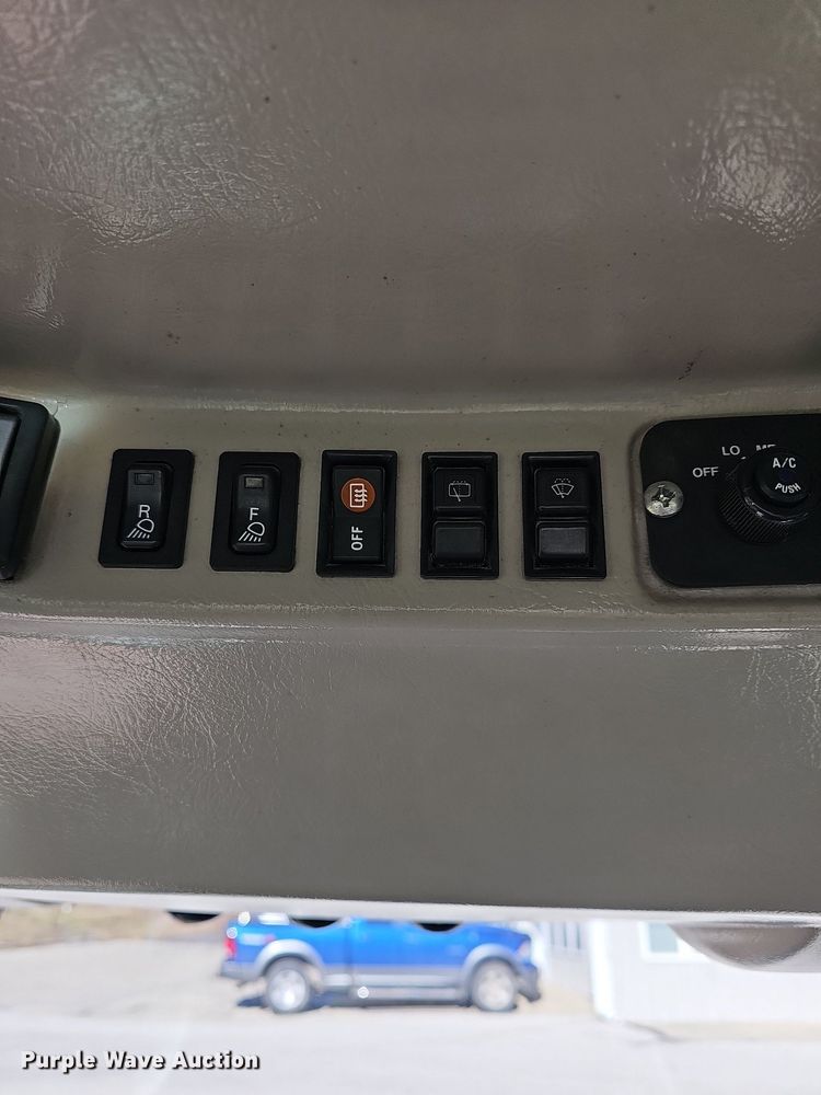 image for item DR5822 Kubota L3710D HST  tractor