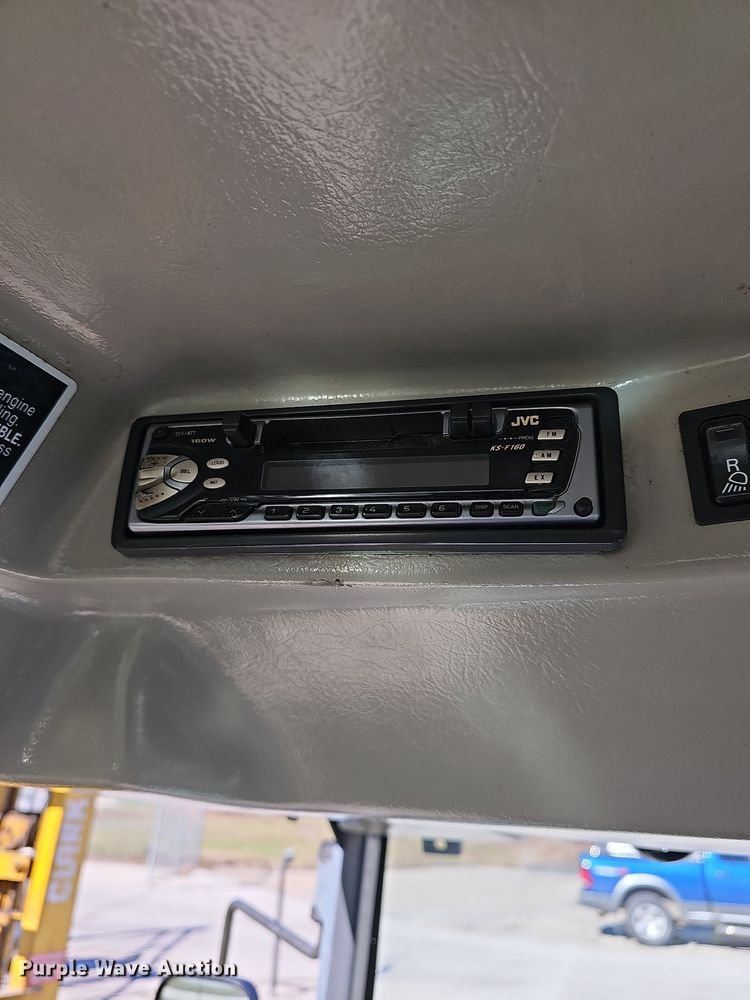 image for item DR5822 Kubota L3710D HST  tractor