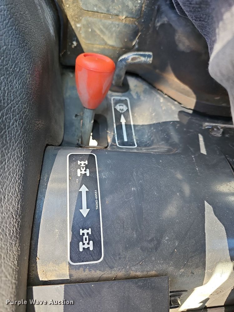 image for item DR5822 Kubota L3710D HST  tractor