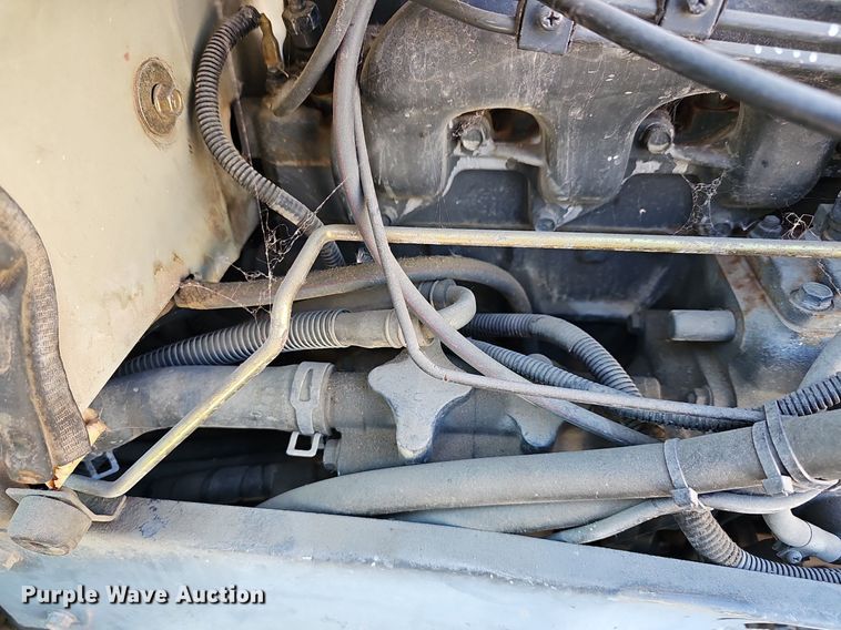 image for item DR5822 Kubota L3710D HST  tractor