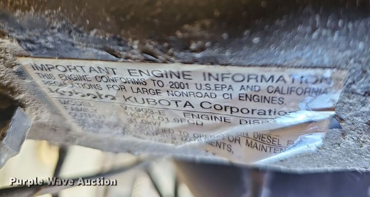 image for item DR5822 Kubota L3710D HST  tractor