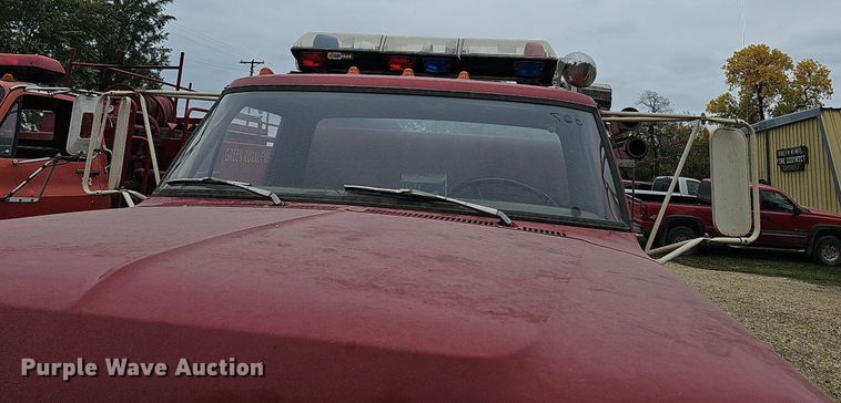 image for item DR5839 1973 Ford F600  fire truck