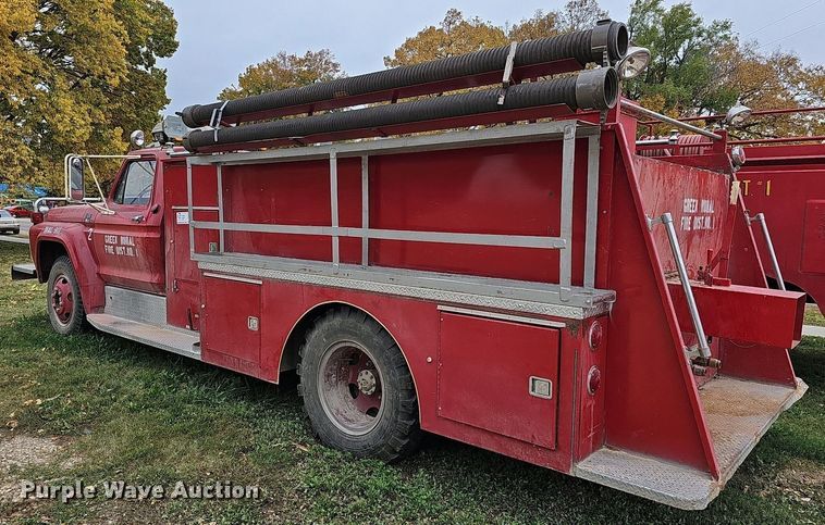 image for item DR5839 1973 Ford F600  fire truck