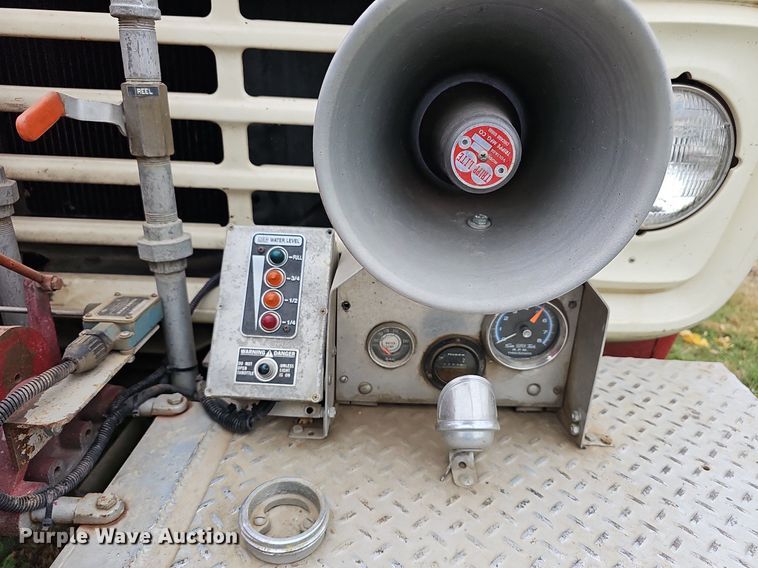 image for item DR5839 1973 Ford F600  fire truck