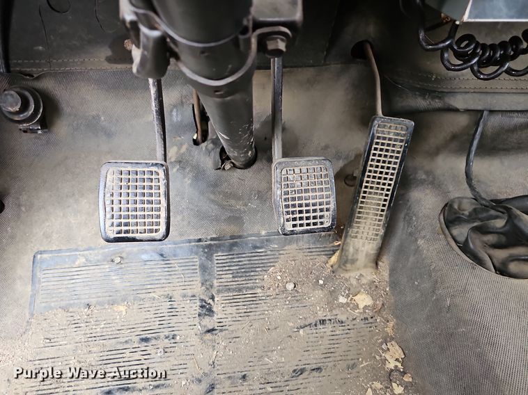 image for item DR5839 1973 Ford F600  fire truck