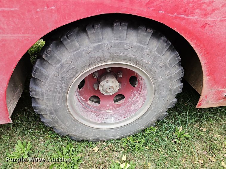 image for item DR5839 1973 Ford F600  fire truck