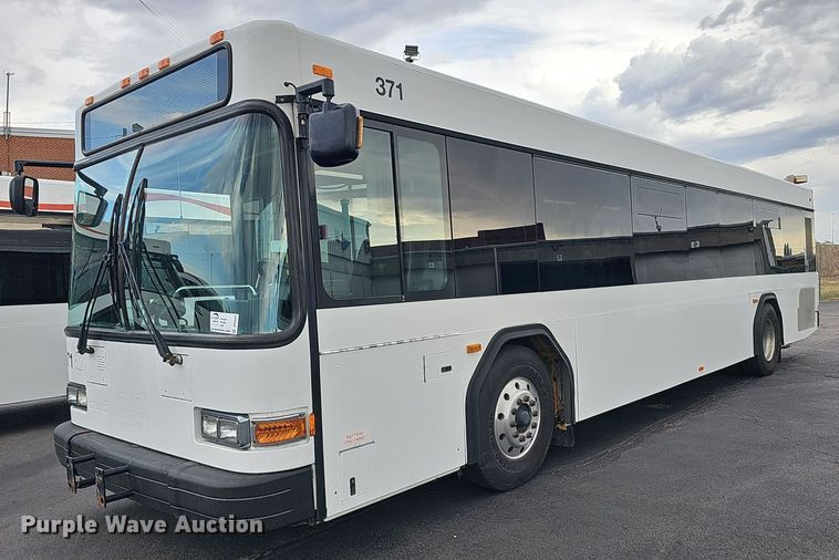 image for item DR5849 2011 Gillig  transit bus