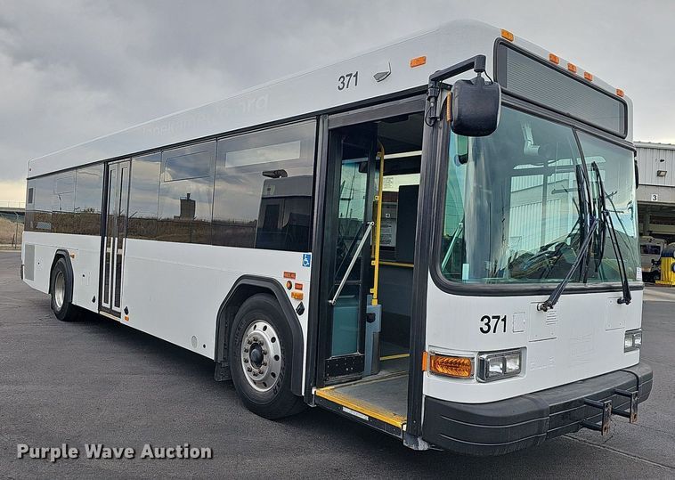 image for item DR5849 2011 Gillig  transit bus