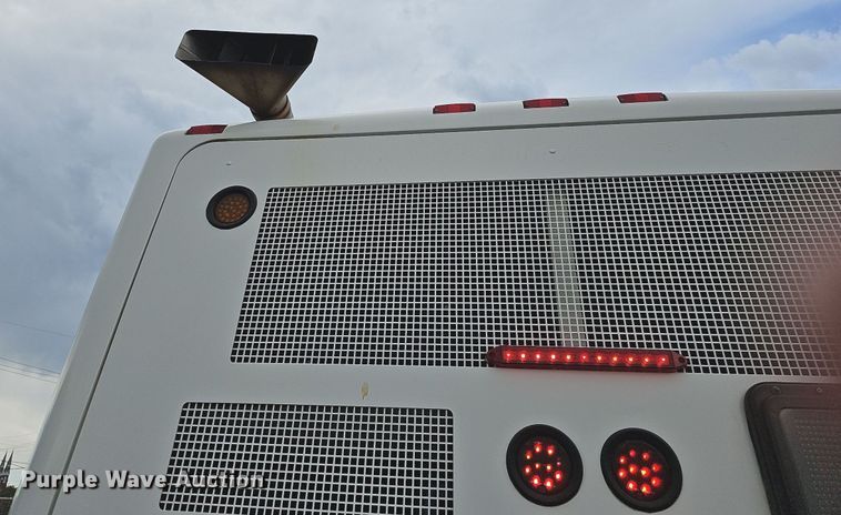 image for item DR5849 2011 Gillig  transit bus