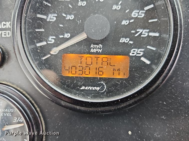 image for item DR5849 2011 Gillig  transit bus